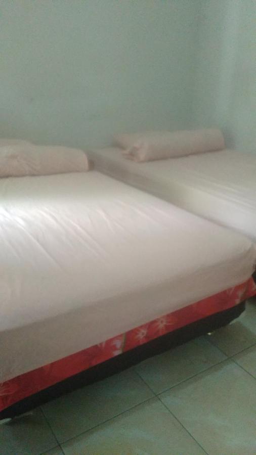 Kost Backpacker 호텔 시도알조 외부 사진