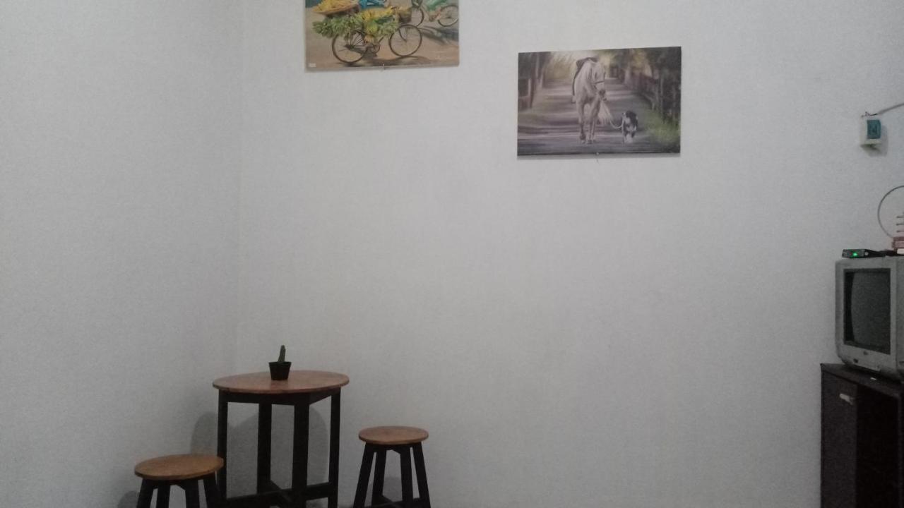Kost Backpacker 호텔 시도알조 외부 사진