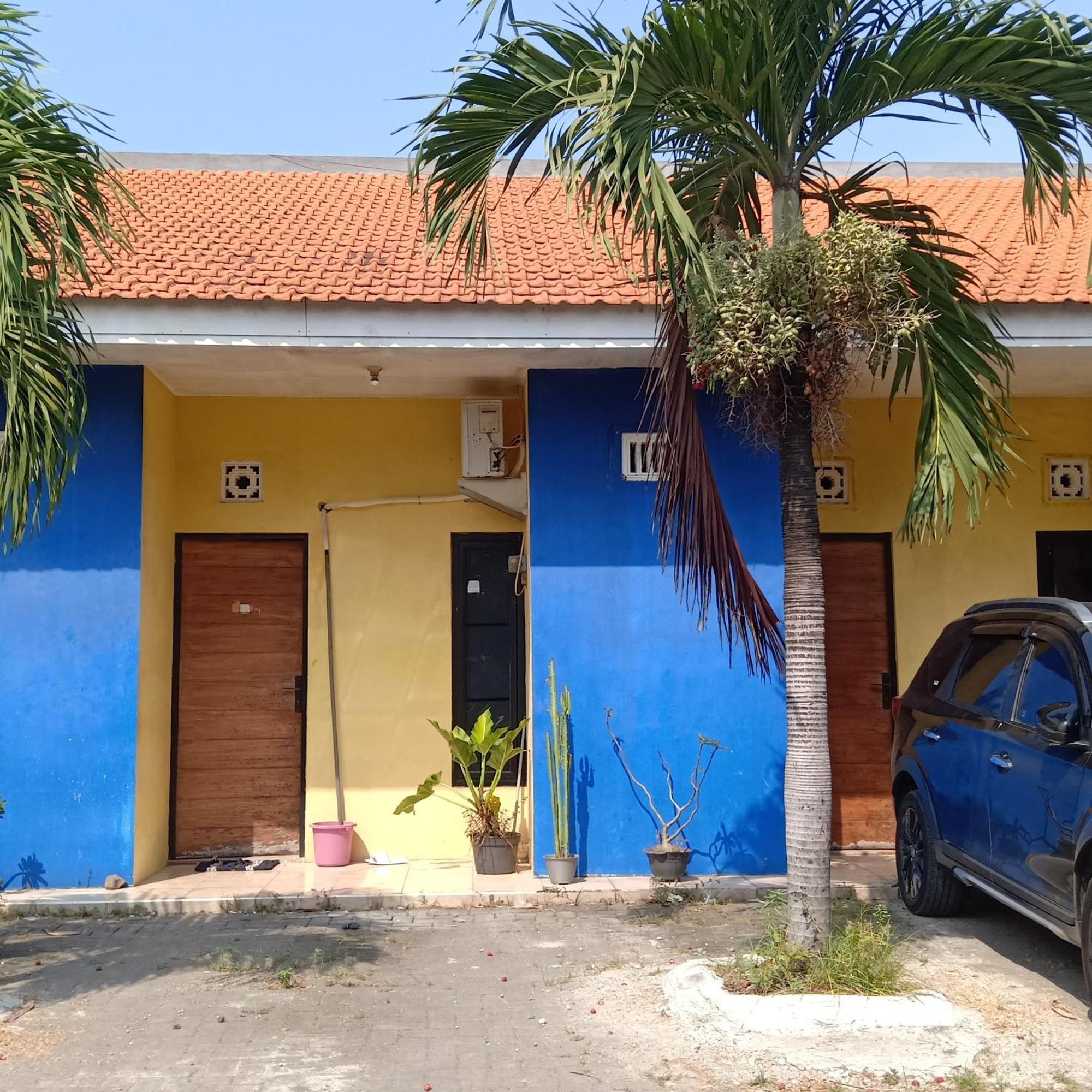 Kost Backpacker 호텔 시도알조 외부 사진